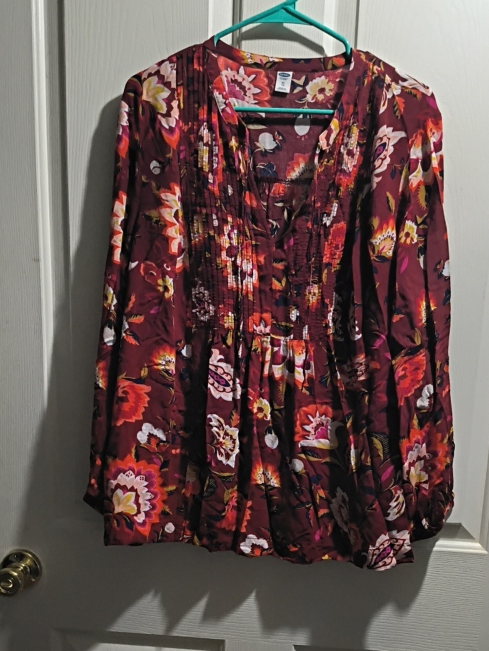 Old Navy Burgundy Floral Pintuck Blouse
